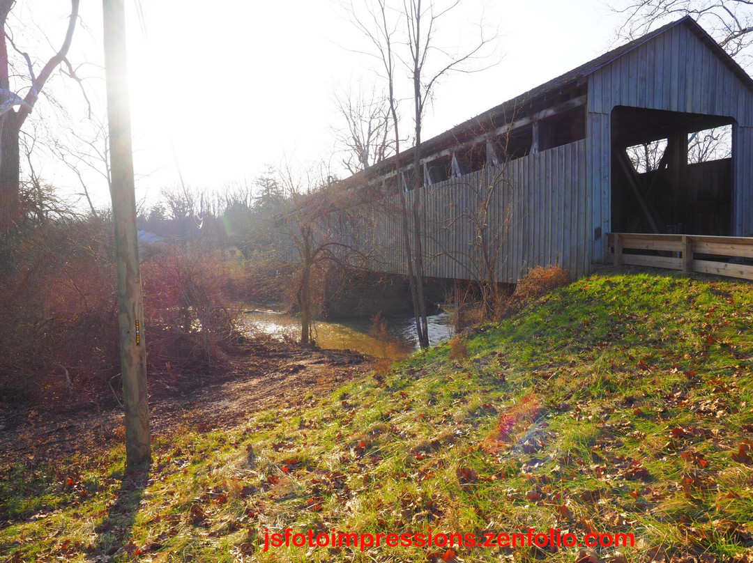 The Black Covered Bridge-Oxford必去景点