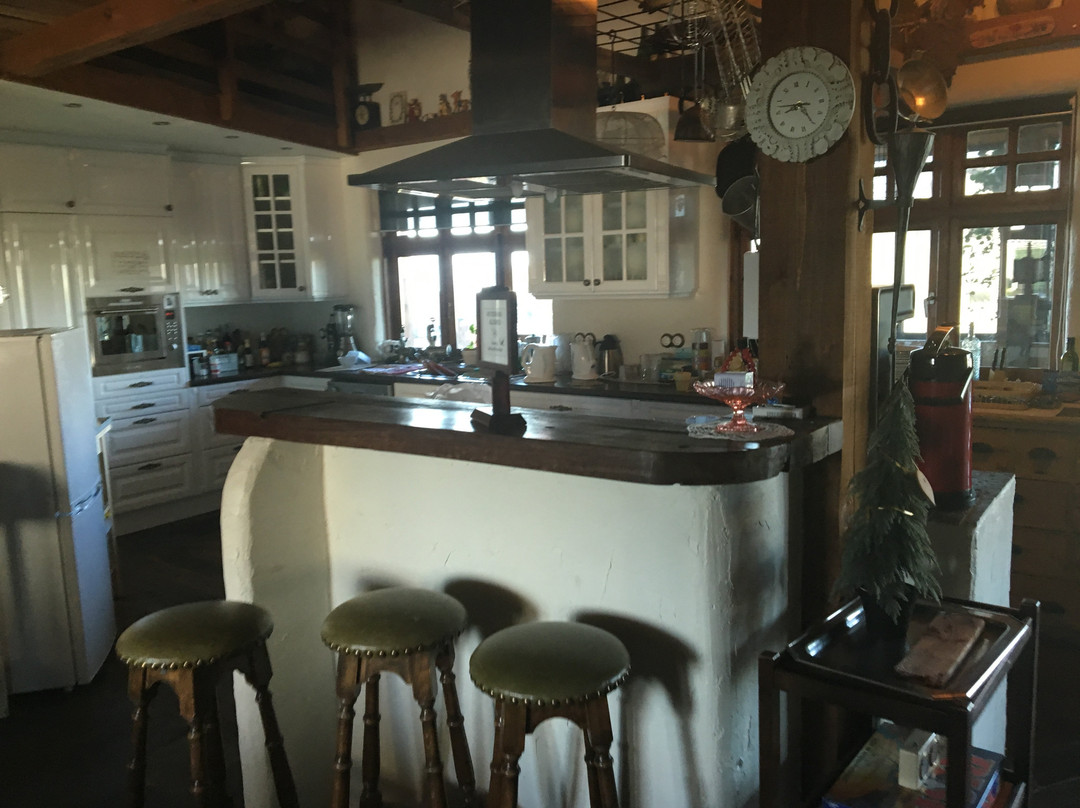 Raven's Bed and Breakfast主图