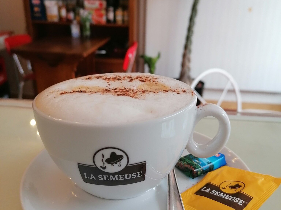Julie's Café
