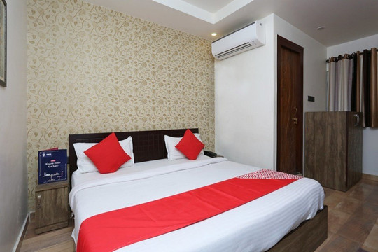 OYO 8961 Hotel RR Palace主图