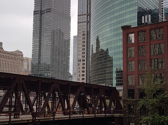333 West Wacker Drive-芝加哥必去景点
