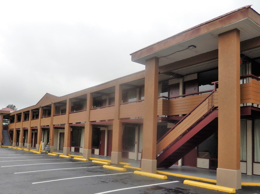 阿什兰骑士酒店主图