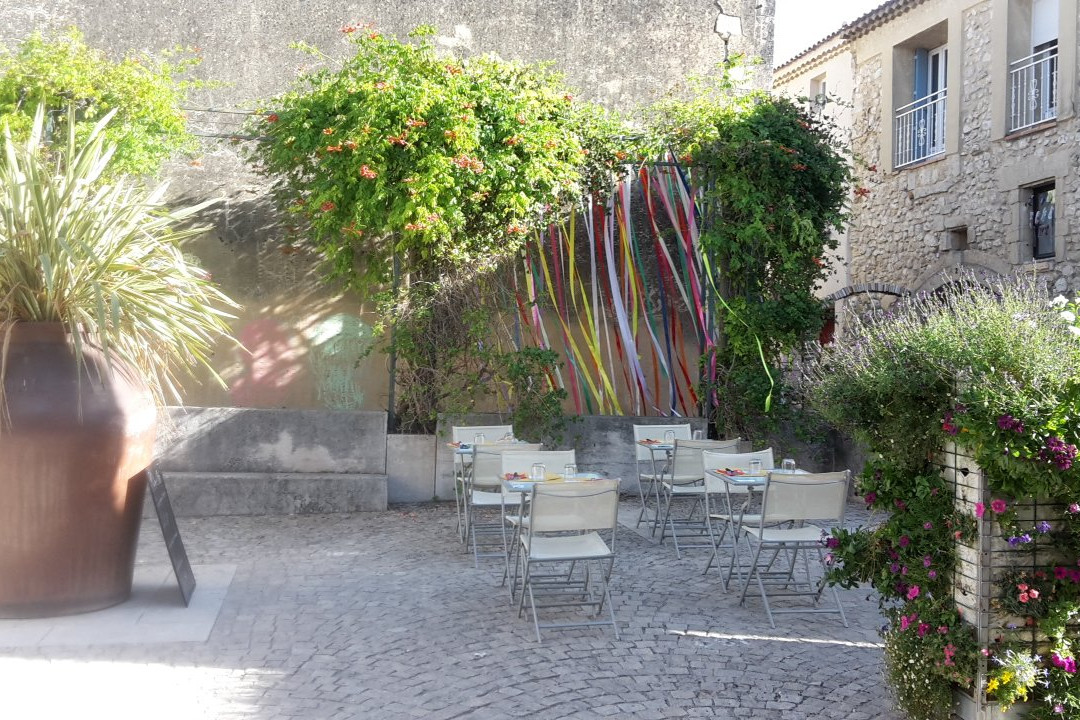 Saze餐馆和美食-A La Tour De Pizz