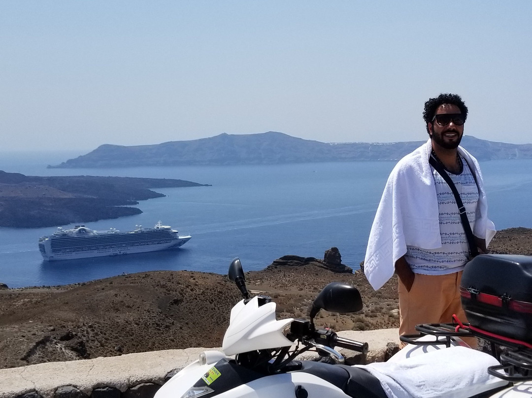 Moto Center Loukas-费拉必去景点