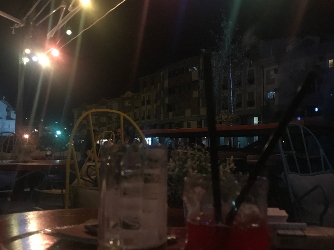 Street Bar-波德戈里察必去景点