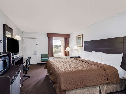 Travelodge by Wyndham Ozona主图