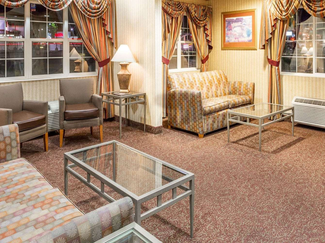 Royal Inn Midvale主图