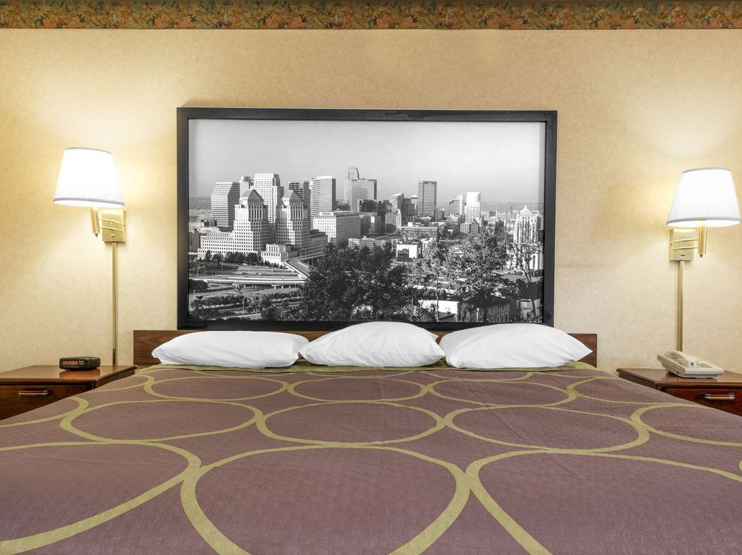 Super 8 by Wyndham Wapakoneta主图