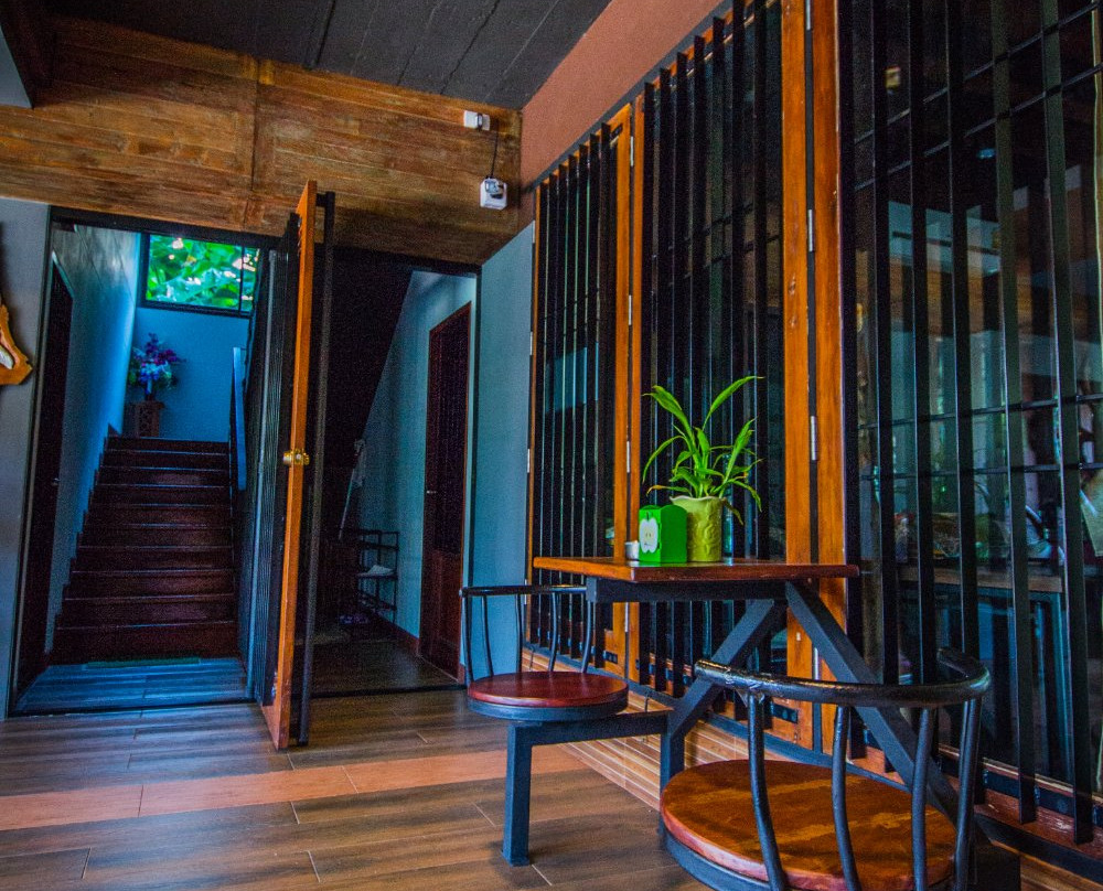 Na Siri Lakeview主图