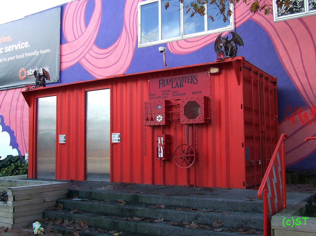 Riff Raff Statue-汉密尔顿必去景点