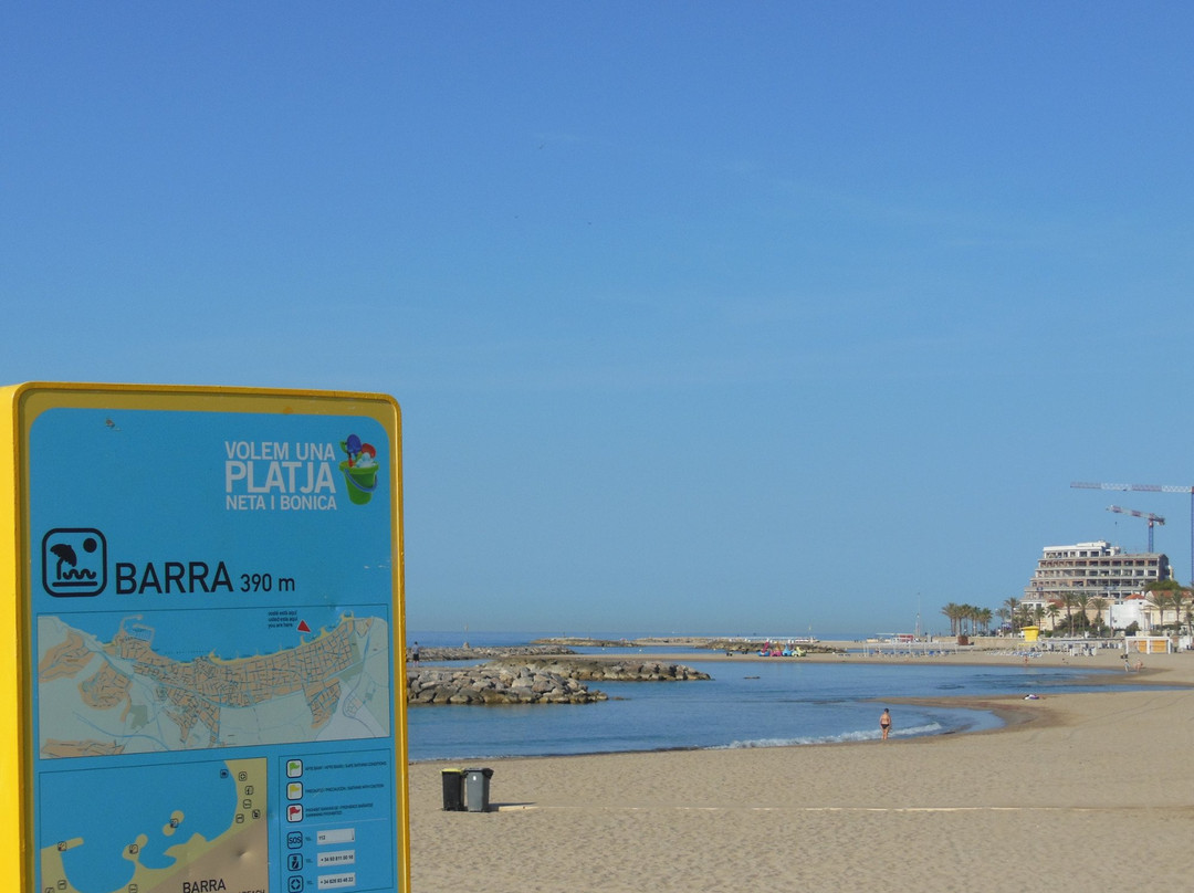 Platja de la Barra-锡切斯必去景点