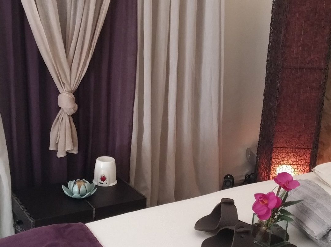 Essenciel-Pertuis必去景点