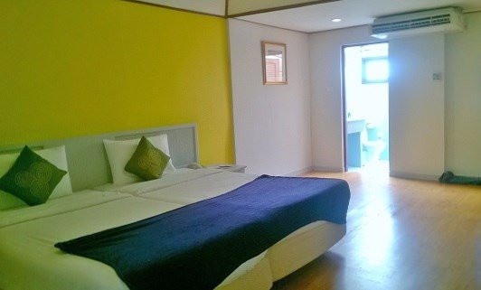 甲米提帕度假酒店主图