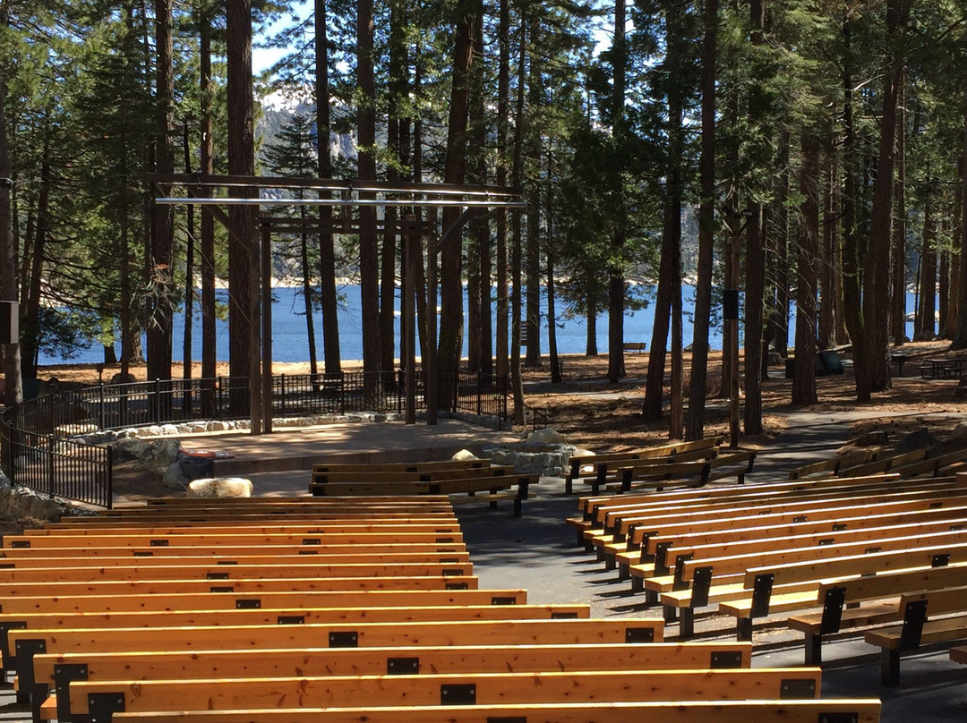 Pinecrest Theater景点图片