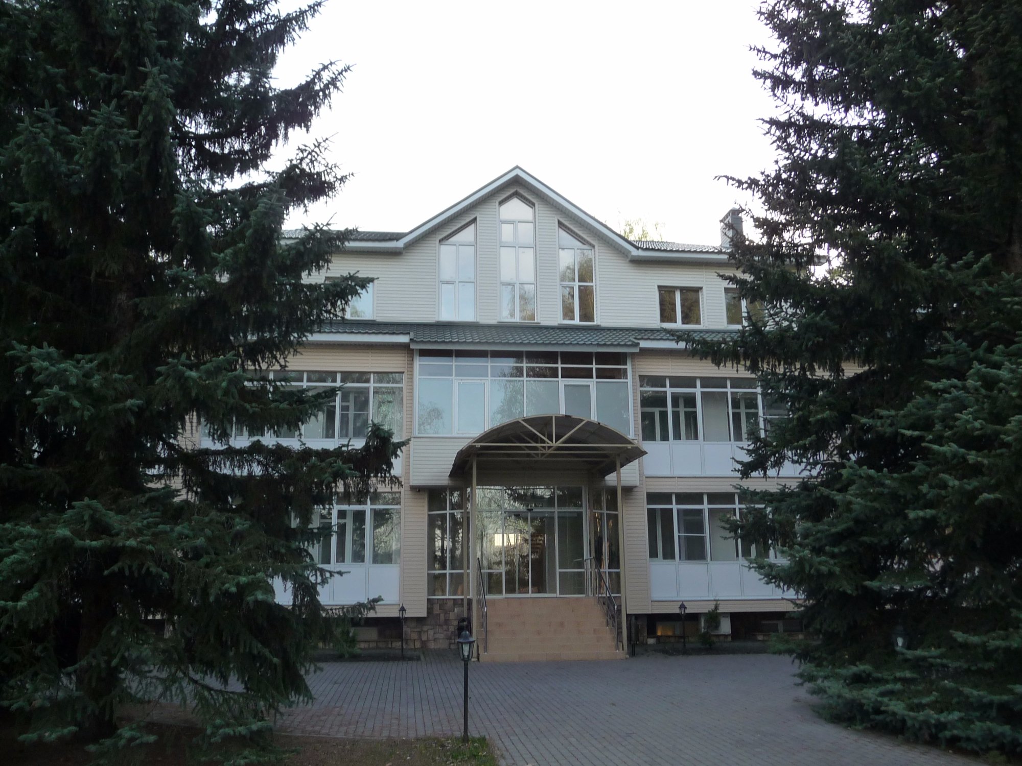 Sosnovaya Gora-客卧