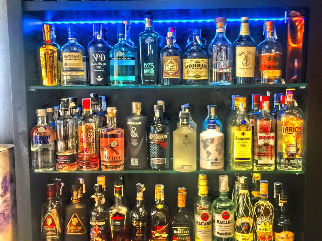 80/20 Cafe & Cocktail Bar景点图片