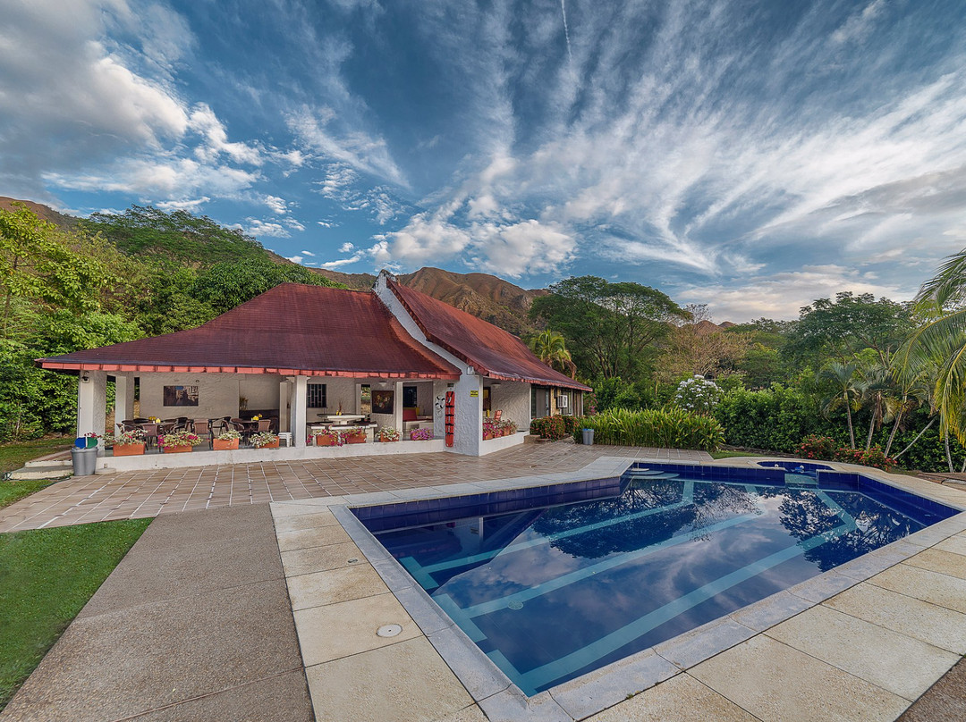 Prado酒店住宿-Hotel San Marcelino de las Rosas