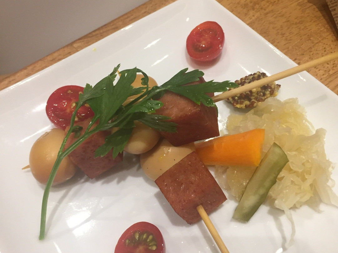 1983 薫製とクラフトビールのお店