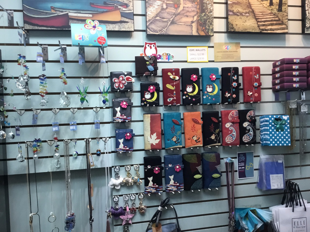 Optimus Jewellery & Watches-滨湖尼亚加拉必去景点