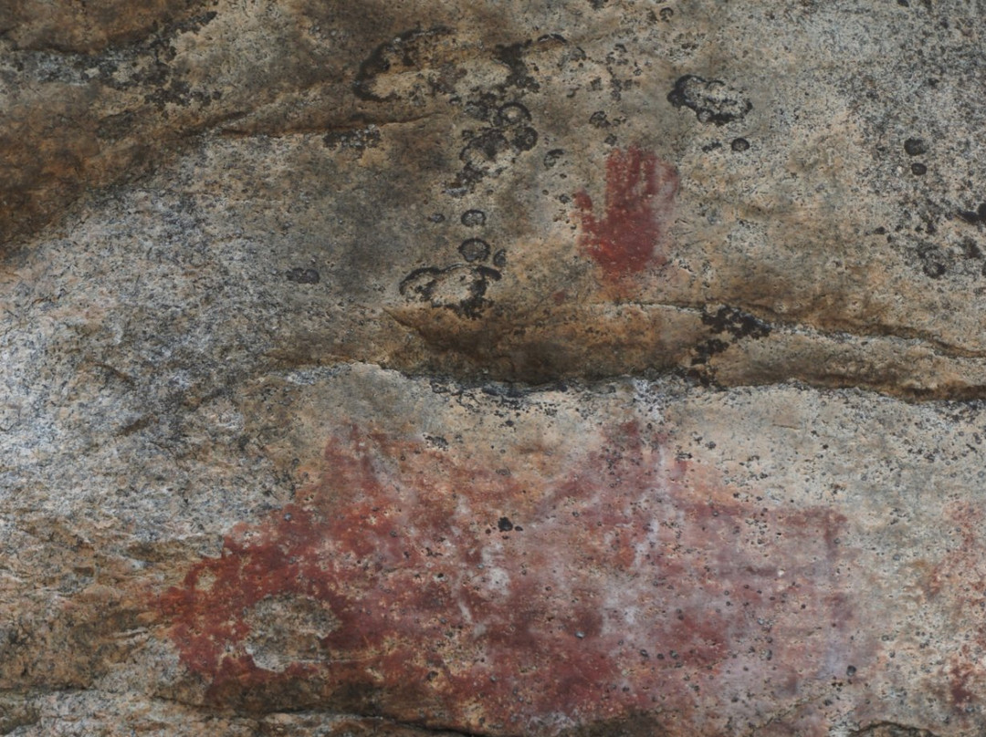 The Astuvansalmi rock paintings景点图片