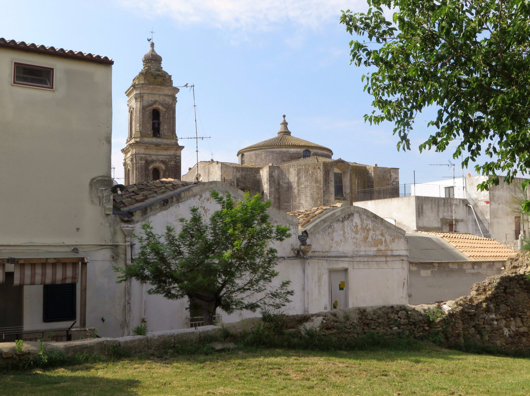Chiesa Madre dei SS. Pietro e Paolo-Montescaglioso必去景点