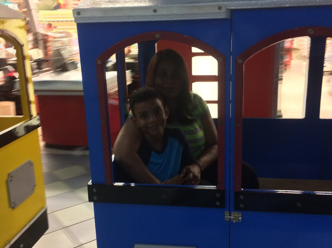 Las Colinas Mall-圣地亚哥必去景点