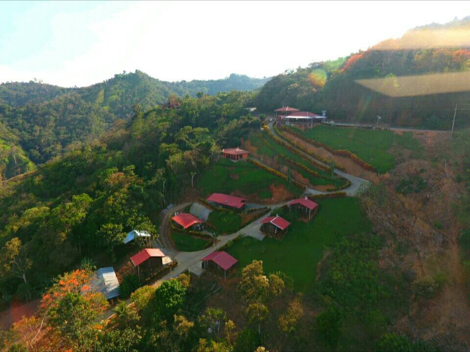 Cabinas y Restaurante Valle Encantado