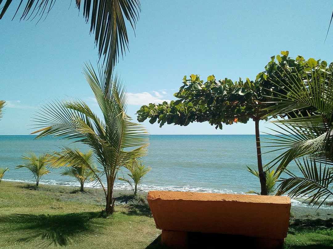 Big Daddy's Beach Club and Hotel主图