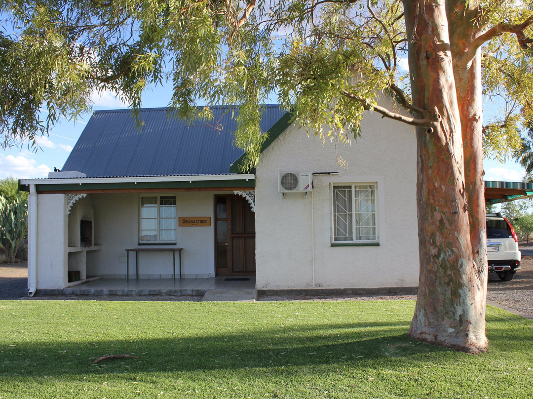 Kambro Accommodation & Farmstall