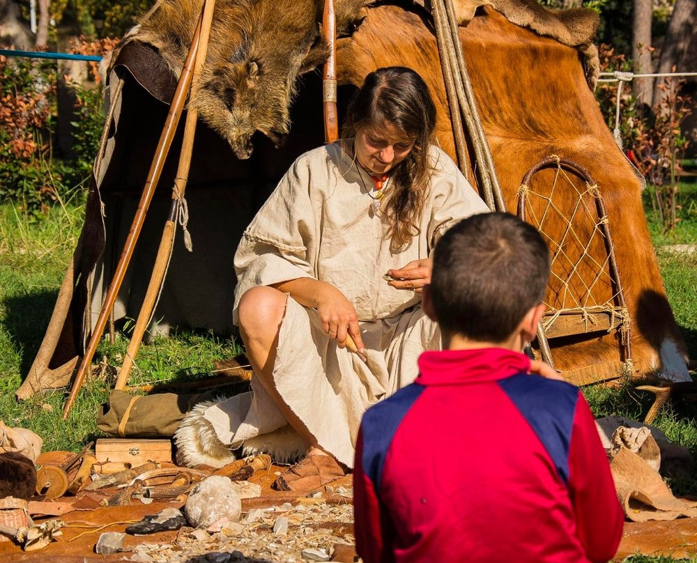 Archeoparco Vulcano-罗卡普廖拉必去景点