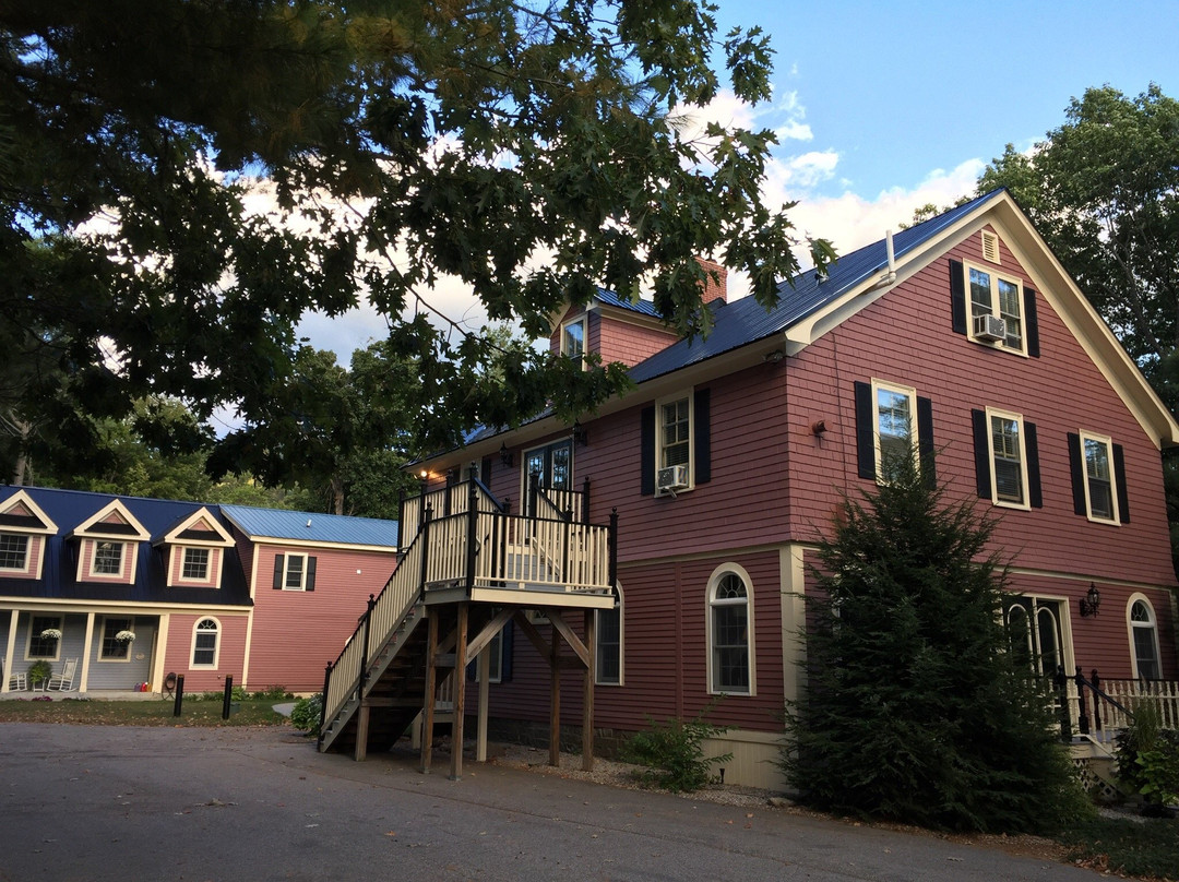 Riverside Inn Bed and Breakfast主图