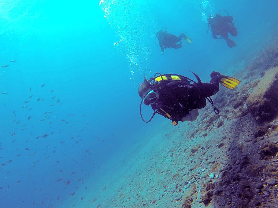 Buceo La Herradura-拉埃拉杜拉必去景点