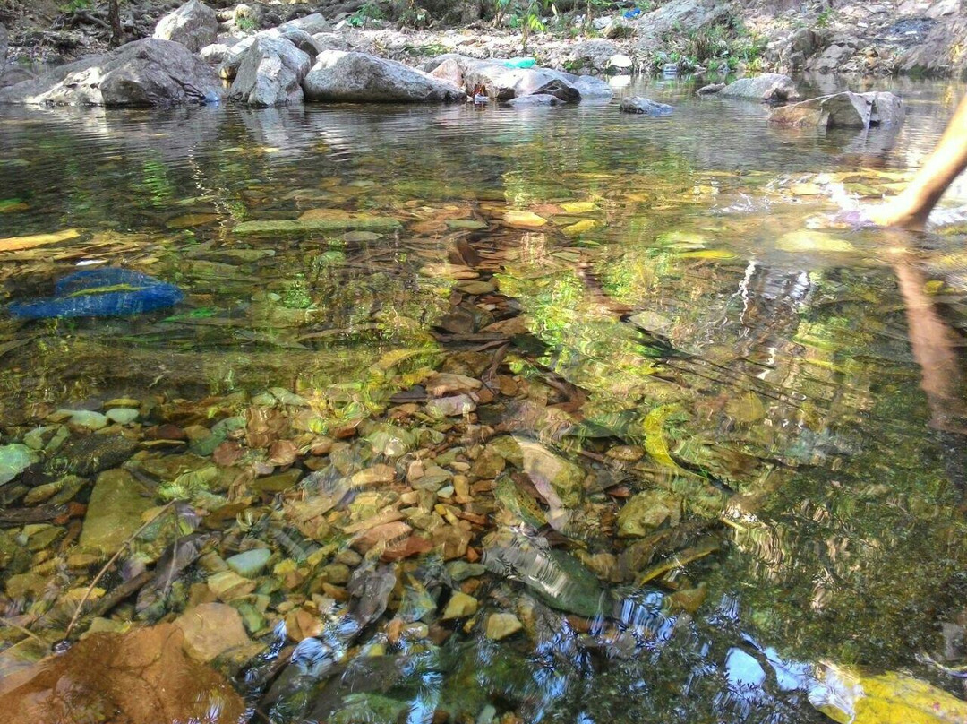 Veyilingala Kona Waterfall景点图片