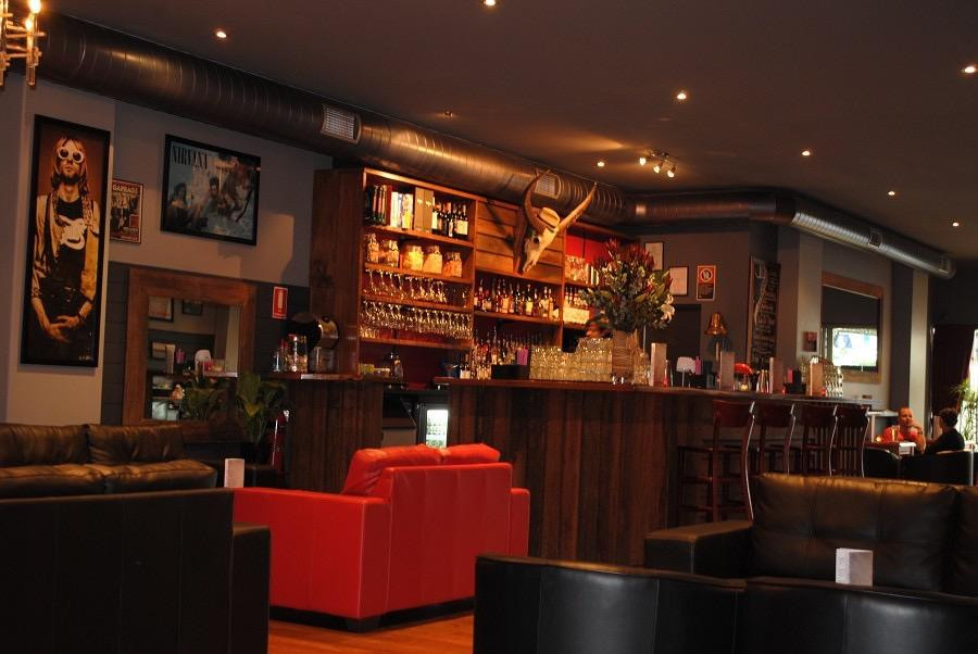 Bottlerocket Bar & Cafe景点图片