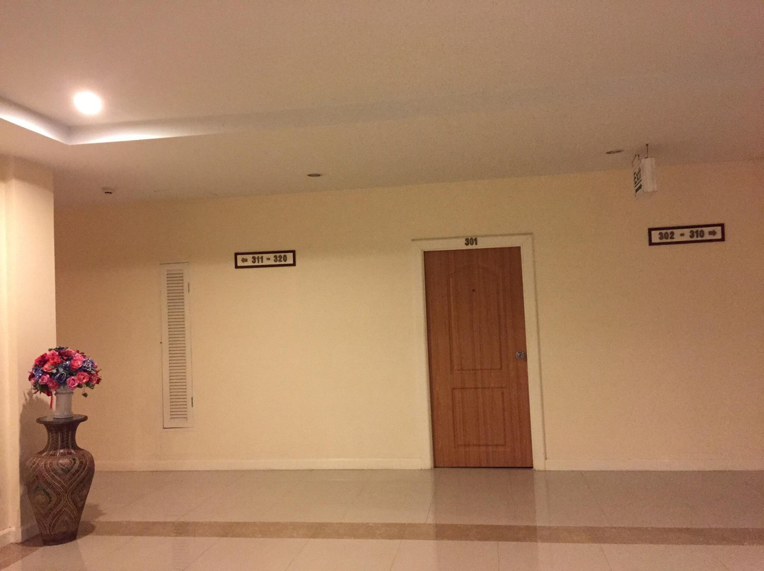Your Place Hotel主图
