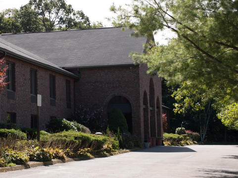 靠近 的阿德里酒店