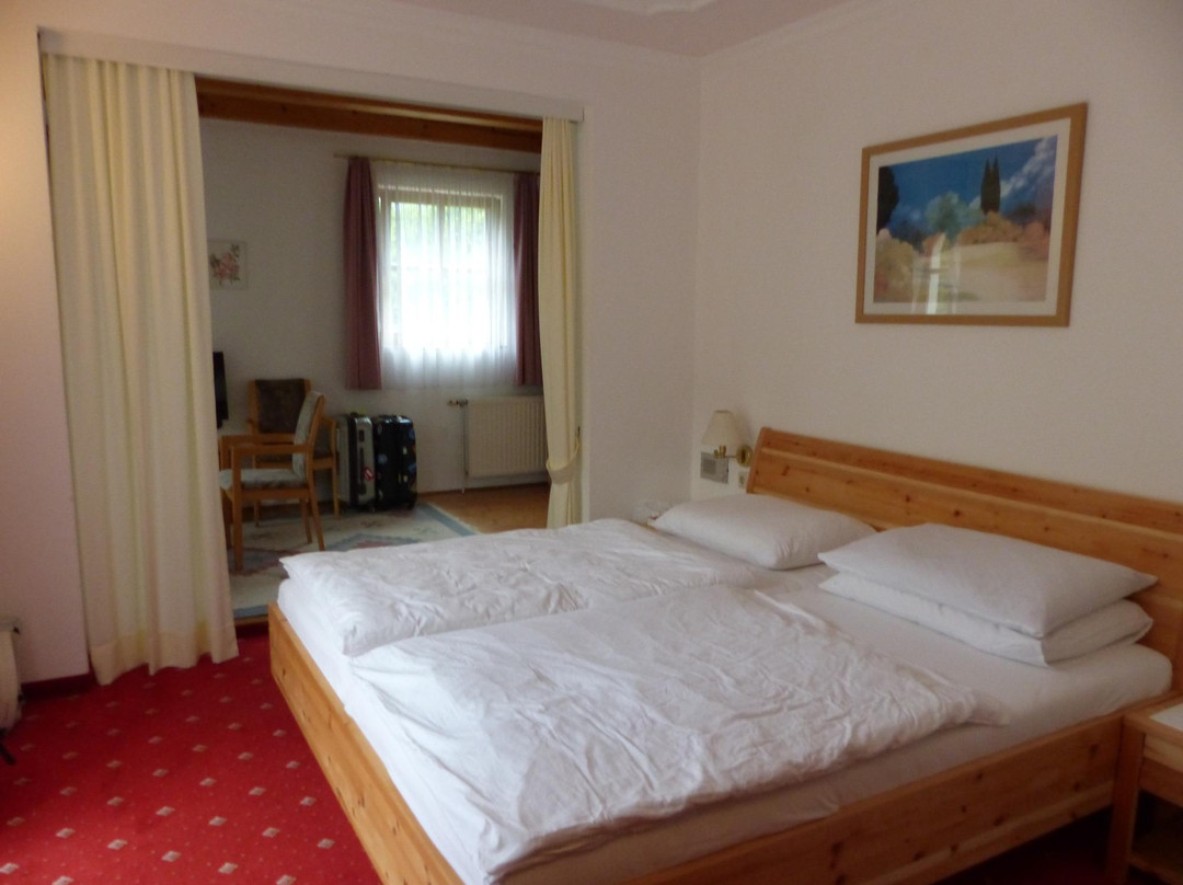 Gruenauhof Pension主图