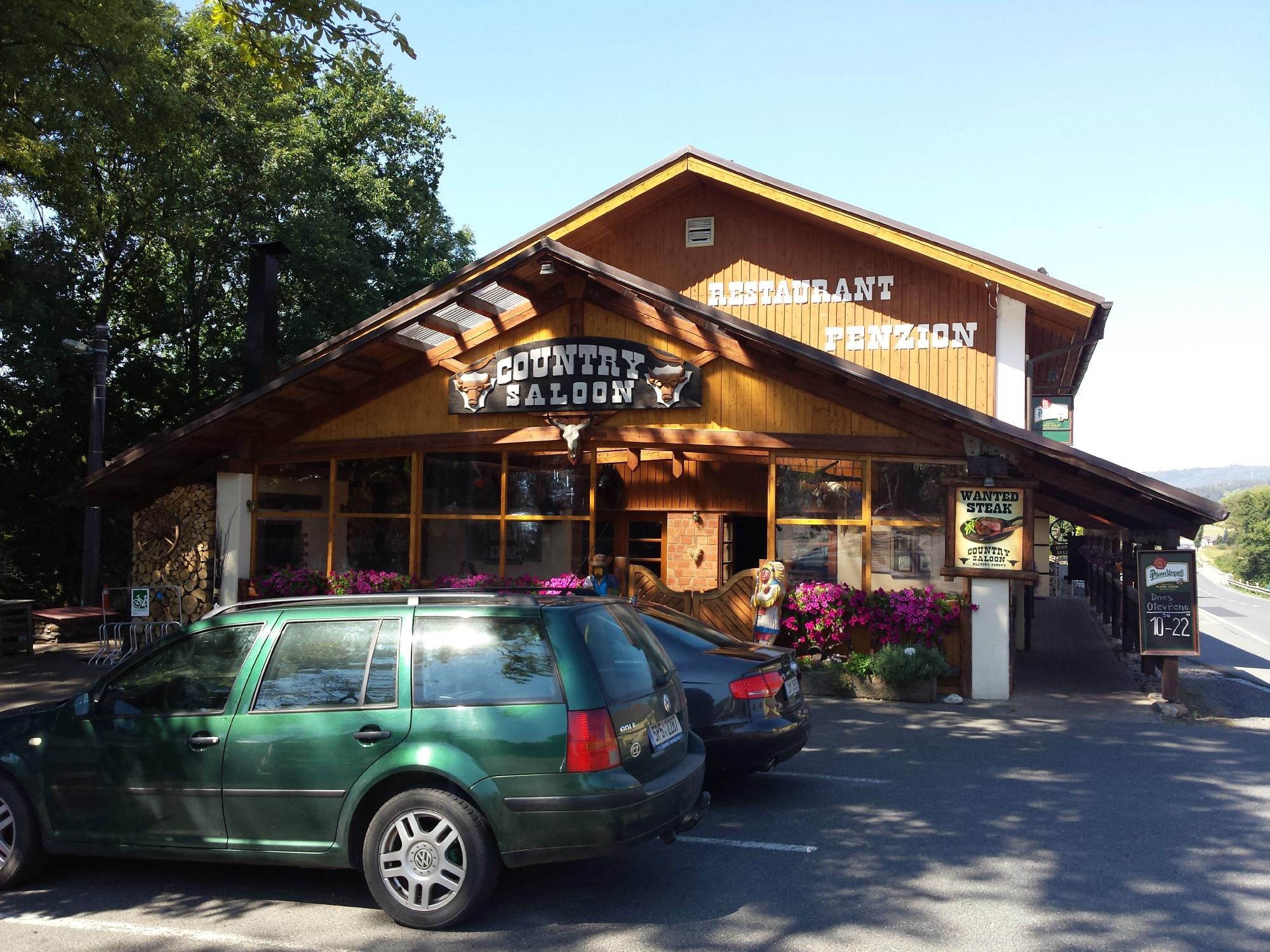 Steak Restaurant Penzion Country Saloon-餐饮