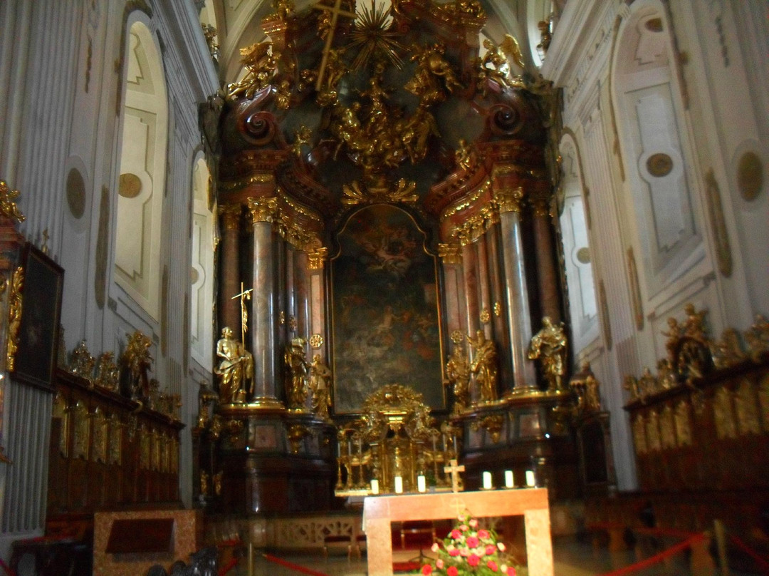 Katholic Pfarrkirche Hl. Nikolaus-克伦姆斯必去景点