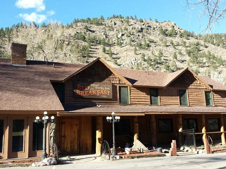 Red Feather Lakes酒店住宿-The River Forks
