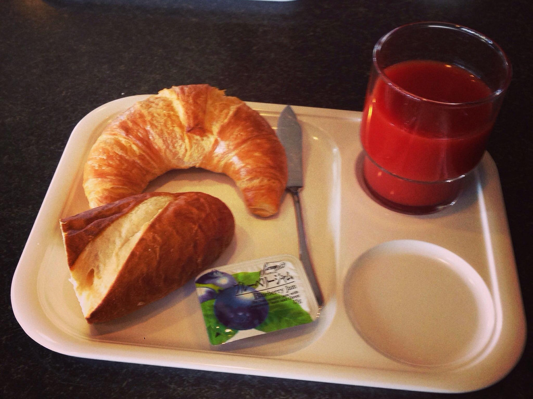 久米川瑞恩酒店主图