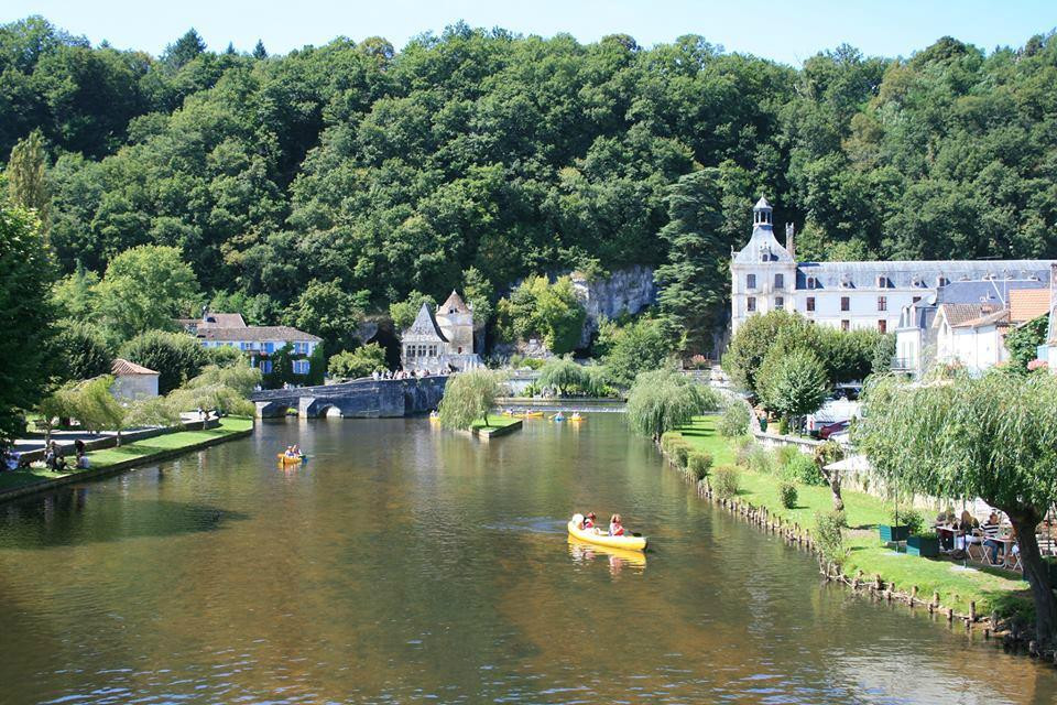 Domaine De Brantome Holiday Rentals by Helen