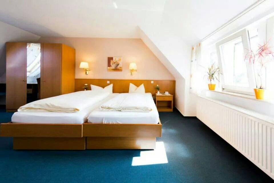 Stadthotel Kolpinghaus - Vier Ecken-客卧