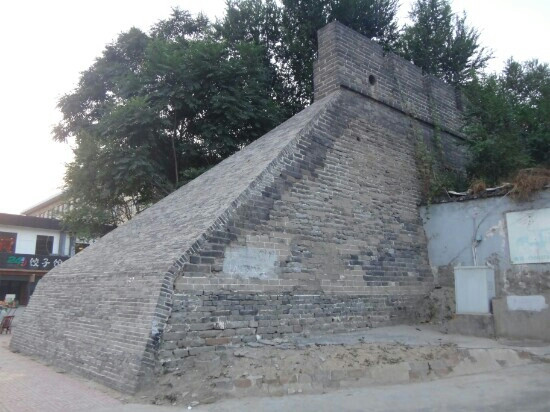 开封城墙-开封市必去景点