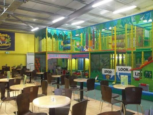 Funky Monkeys Junction One-Antrim必去景点