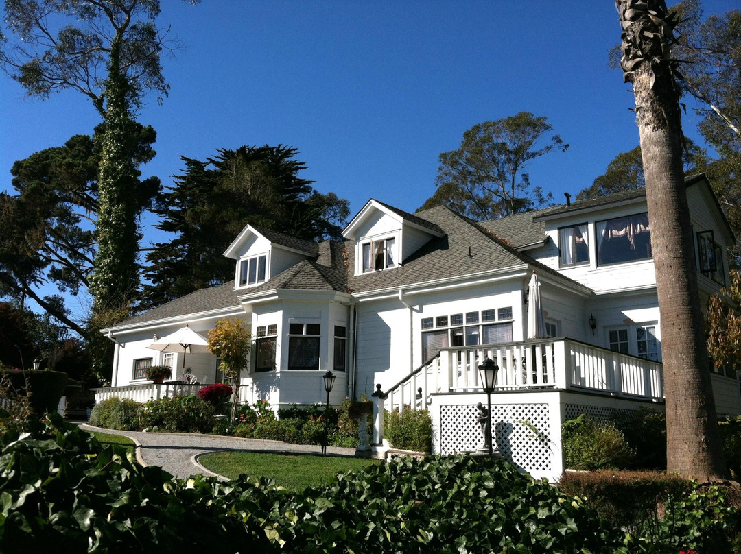 卡皮托拉酒店住宿-Monarch Cove Inn