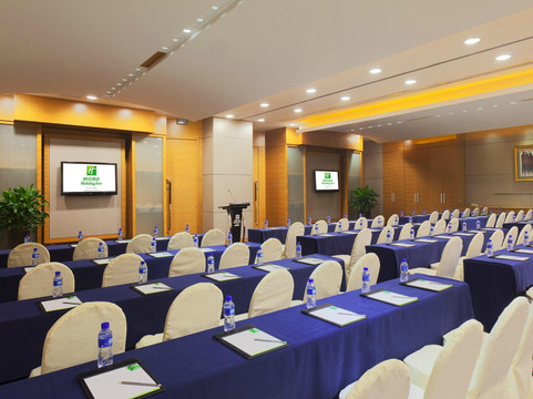 天津水游城丽筠酒店(西北角特色美食街区店)主图