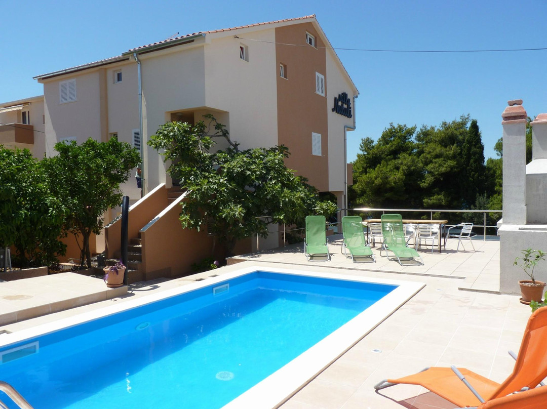 Apartments Villa Natali - Heating Pool
