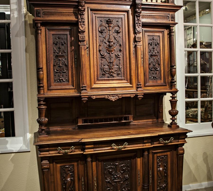 Snooper's Paradise Antiques-Groves必去景点