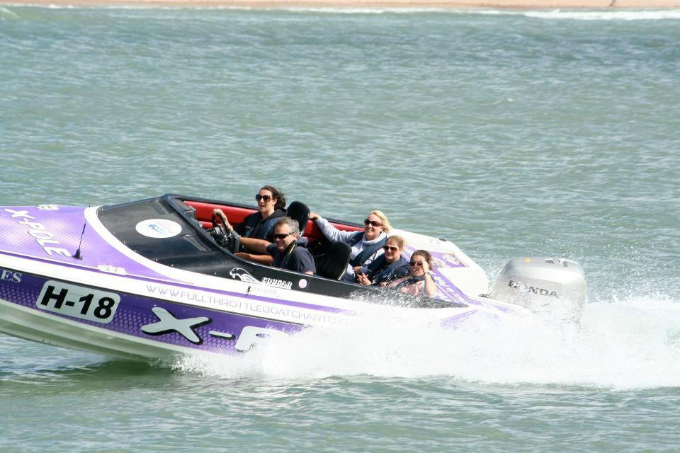 Full Throttle Boat Charters景点图片